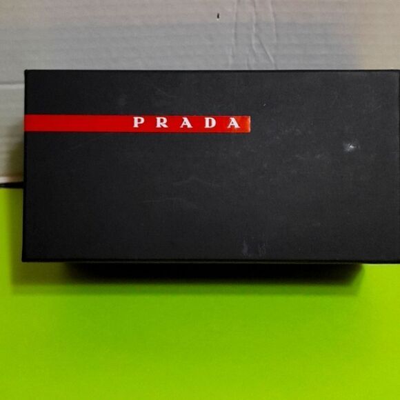 Prada Box 3.5" x 7"... - Picture 1 of 3